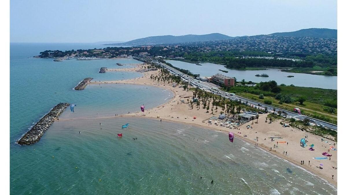 Le Venise 4 Pers, Front De Mer, Vue Etang, Clim * Fréjus